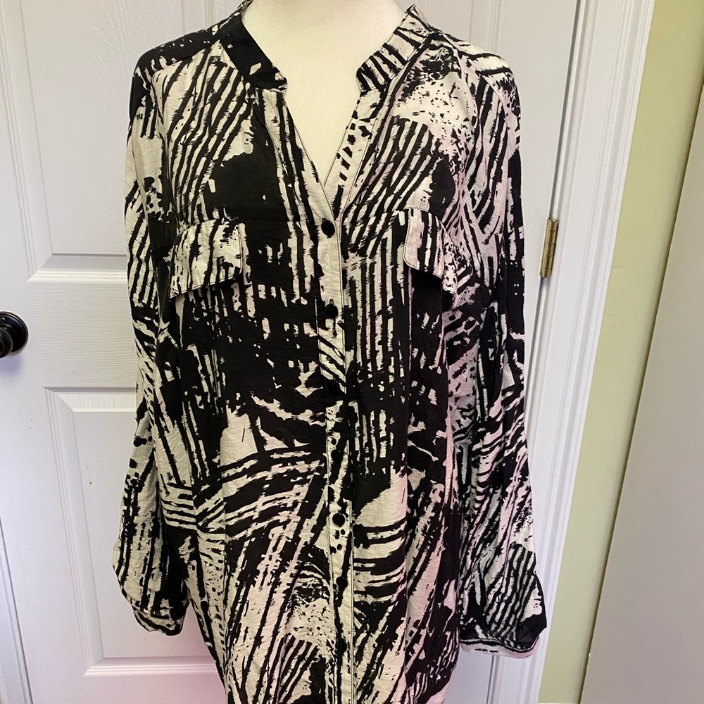 Erm London black and white long blouse